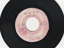 ROOTS REGGAE 45 MUTT AND JEFF LABEL THE BLACK TRAPS 
