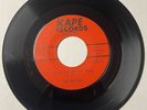 Kacties 1963 DOO WOP 45 Walking In The Rain / Smile KAPE VG++ HEAR