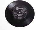THE MIRACLES I LIKE IT LIKE THAT  (UK ISSUE SS 324)     7