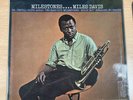 MILES DAVIS - MILESTONES - UK CBS LP - BPG-62308