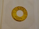 BILL RILEY DOWN BY THE RIVERSIDE/NO NAME GIRL SUN 313 SIGNED N/M 1958 R&R