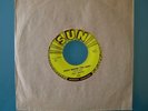 ORIGINAL SUN RECORDS 298 : RAY SMITH : RIGHT BEHIND YOU BABY : 45 : 1958