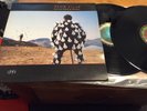 PINK FLOYD ,DELICATE SOUND OF THUNDER.1988 UK  VINYL RECORD