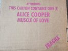 Alice Cooper Muscle of Love 1973 Vinyl LP VG+/VG+ w/Inner Sleeve. Clean in Box