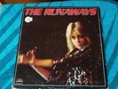 THE RUNAWAYS - SELF TITLED OG 1976 DEBUT LP - MERCURY RECORDS SRM-1-1090 VG, G+