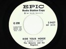 Surf 45 - Galaxies & the Regulars - Ride Your Horse - Epic - VG++ mp3
