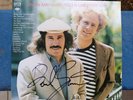 SIGNED PAUL SIMON ALBUM (SIMON AND GARFUNKEL'S GREATEST HITS, 1972)