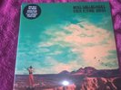 NOEL GALLAGHERS HIGH FLYING BIRDS WHO BUILT THE MOON WHITE LP MIN BID 35.00