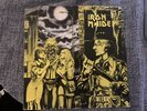 IRON MAIDEN - WOMEN IN UNIFORM/INVASION - EMI - 7