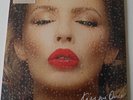 Kylie Minogue, Kiss me once, deluxe vinyl includes 12