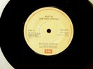 SUZY and THE RED STRIPES Linda McCartney 7 Inch 45 Seaside Woman  Emi Ireland