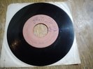 THE UNIQUES ALVA REGGIE LEWIS-GIRLS LIKE DIRT-SHE'S LEAVING-7'-mp3