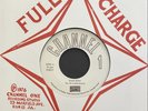 Revolutionaries - Kunta Kinte / Version 45 Pressure Sounds Reggae