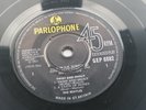 THE BEATLES    U.K. E.P. TWIST AND SHOUT   SOLD IN U.K. TEXT  TAB CUT SL