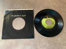 BEATLES APPLE BLACK STAR 45 STRAWBERRY FIELDS FOREVER 5810 MINT