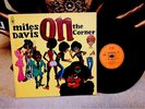 * MILES DAVIS * ON THE CORNER * CBS LABEL * 1972 PRESSING *