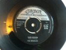 THE MIRACLES - SHOP AROUND / WHO'S LOVIN' YOU - 1961 UK VINYL 7 45 RPM - VG/VG