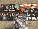 ONE DIRECTION  MADE IN THE A.M. FOUR URBAN OUTFITTERS BLUE RED VINYL RARE 7” LOT