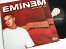 Eminem - Without Me / The Way I Am  / 12
