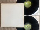 THE BEATLES - 2 VINYL LPs - WHITE ALBUM - 1967 - SWBO-101 - W/ PHOTOS AND POSTER
