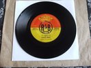 TWIN RN'R GEMS=CHUCK BERRY*RUN RUDOLPH RUN/JOHNNY B. GOODE*(U.K.PYE INT.)VG/VG+