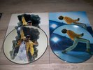 QUEEN 2 PICTURES WEMBLEY PART 1 ET PART 2 EXC. ETAT