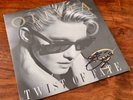 Olivia Newton-John *SIGNED* 