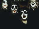 Kiss Kiss (Vinyl) Back to Black