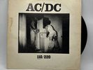 AC/DC - 110/220 - 1977 Live Tracks Album (EX) Ultrasonic Clean