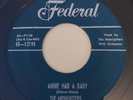Midnighters  ANNIE HAD A BABY / SHE'S THE ONE (DOO WOP 45) #12195 PLAYS VG++