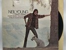 Neil Young - Everybody Knows This Is Nowhere - 1969 US 1st Press 2-Tone VG++