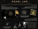 Pearl Jam - Live At Third Man Records LP Vault #29 Photo Book Pin Badge 7 Inch