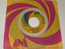 NEIL DIAMOND: Sweet Caroline/Dig In 45 RPM UNI Records #55136 circa 1969