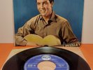 elvis presley 45 RPM / 45 tours Surrender  Vg++/Vg+ RCA 86303