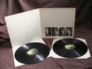 THE BEATLES WHITE ALBUM 1970s UK PRESS - LIGHTLY PLAYED, EXCELLENT VINYL