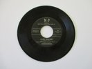 CONNOISSURS 45 rpm 