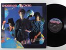 THOMPSON TWINS Into The Gap ARISTA LP VG++ l