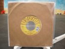 1 x 1955 er US Sun Single Elvis Presley Baby Let's Play House Sun 217