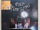 NEIL YOUNG - RUST NEVER SLEEPS 12” Vinyl Record VG+