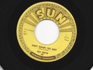 ROCKABILLY  45 - RAY SMITH - RIGHT BEHIND YOU BABY  - HEAR -1958 SUN