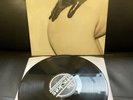THE STROKES     IS THIS IT           VINYL  UNTESTED