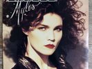 Alannah Myles 1989 Blues Rock LP Vinyl LP w/ “Black Velvet”