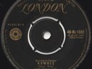 LINK WRAY & HIS RAY MEN 45:  RUMBLE b/w THE SWAG  AUSSIE LONDON 1352 NM/NM  1958
