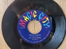 THE VERSATONES   Rollin Rollin/With A Broken Heart   Magic City Northern soul 45