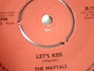 THE MAYTALS /SKINNHEAD REGGAE/R&B 45/LET'S KISS - CHRISTMAS FEELINGS