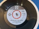STATUS QUO  ORIG 1969  UK 45  MAKE ME STAY A BIT LONGER   4 Prong Centre Vg+