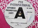 JAMES BROWN Ain't That A Groove Pt. 1 / Pt. 2 UK 7