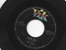 ROCKABILLY  45 - JOE CLAY - DUCK TAIL  /  SIXTEEN CHICKS - HEAR - 1956 VIK