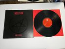 MOTLEY CRUE “SHOUT AT THE DEVIL” ORIGINAL LP/VINYL  W/INNER SLEEVE VERY NICE.