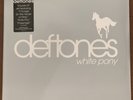 Deftones - White Pony 2x LP VINYL /900 Hot Topic Silver (Rare And Unopened)